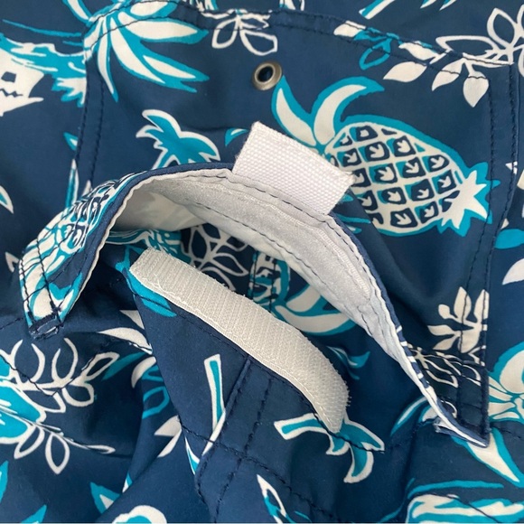 J Crew Swim Trunks Men’s 38 Blue Pineapple Hawaiian Lined Flex Beach - Picture 8 of 9